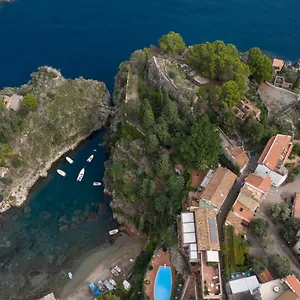 https://fenetre-sur-le-blue.taorminaitalyhotels.com